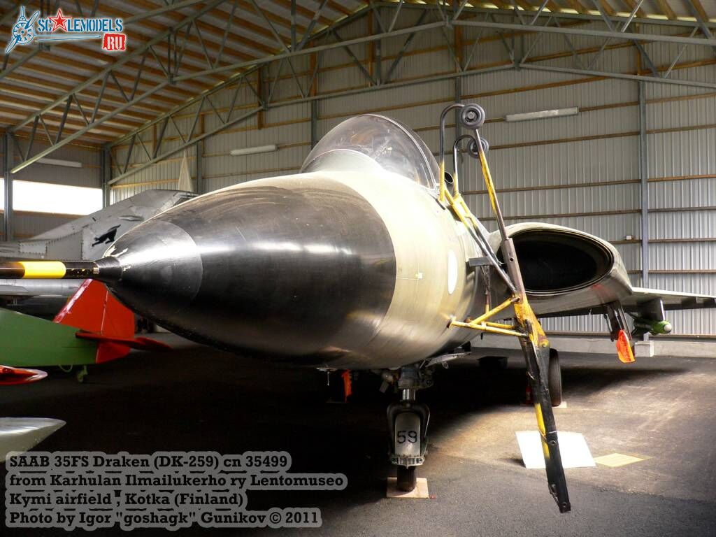 SAAB 35FS Draken (2).JPG