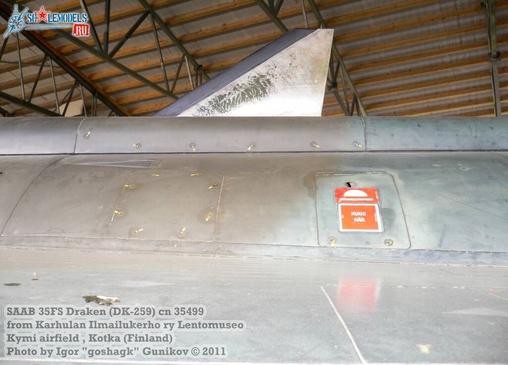 SAAB 35FS Draken (26).JPG