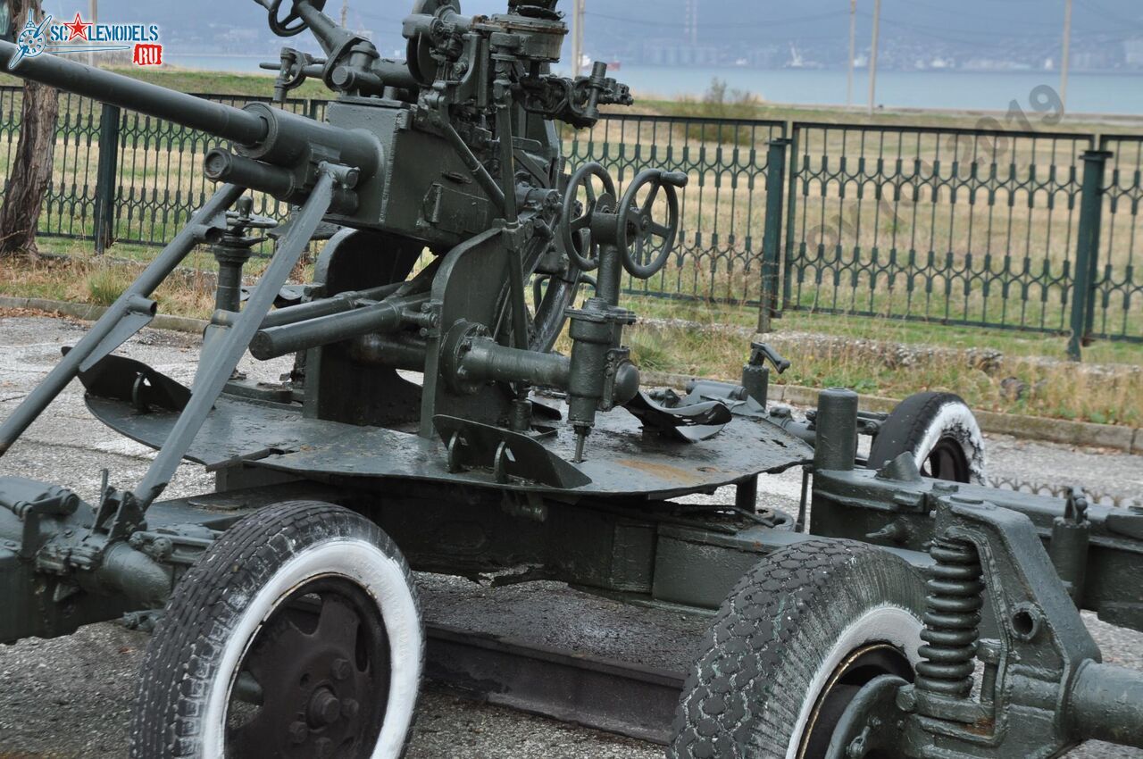 37-mm_AA-gun_61-K_110.jpg