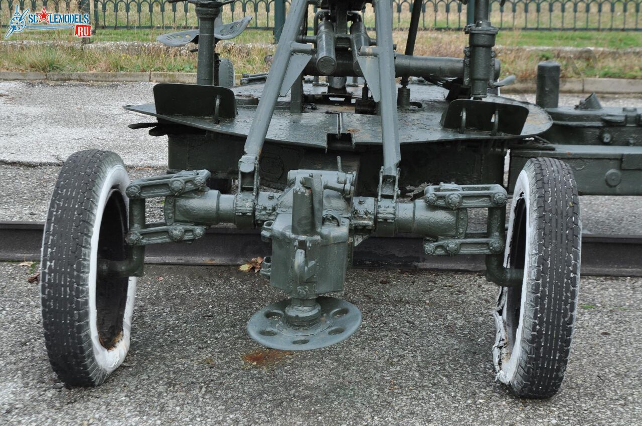 37-mm_AA-gun_61-K_122.jpg