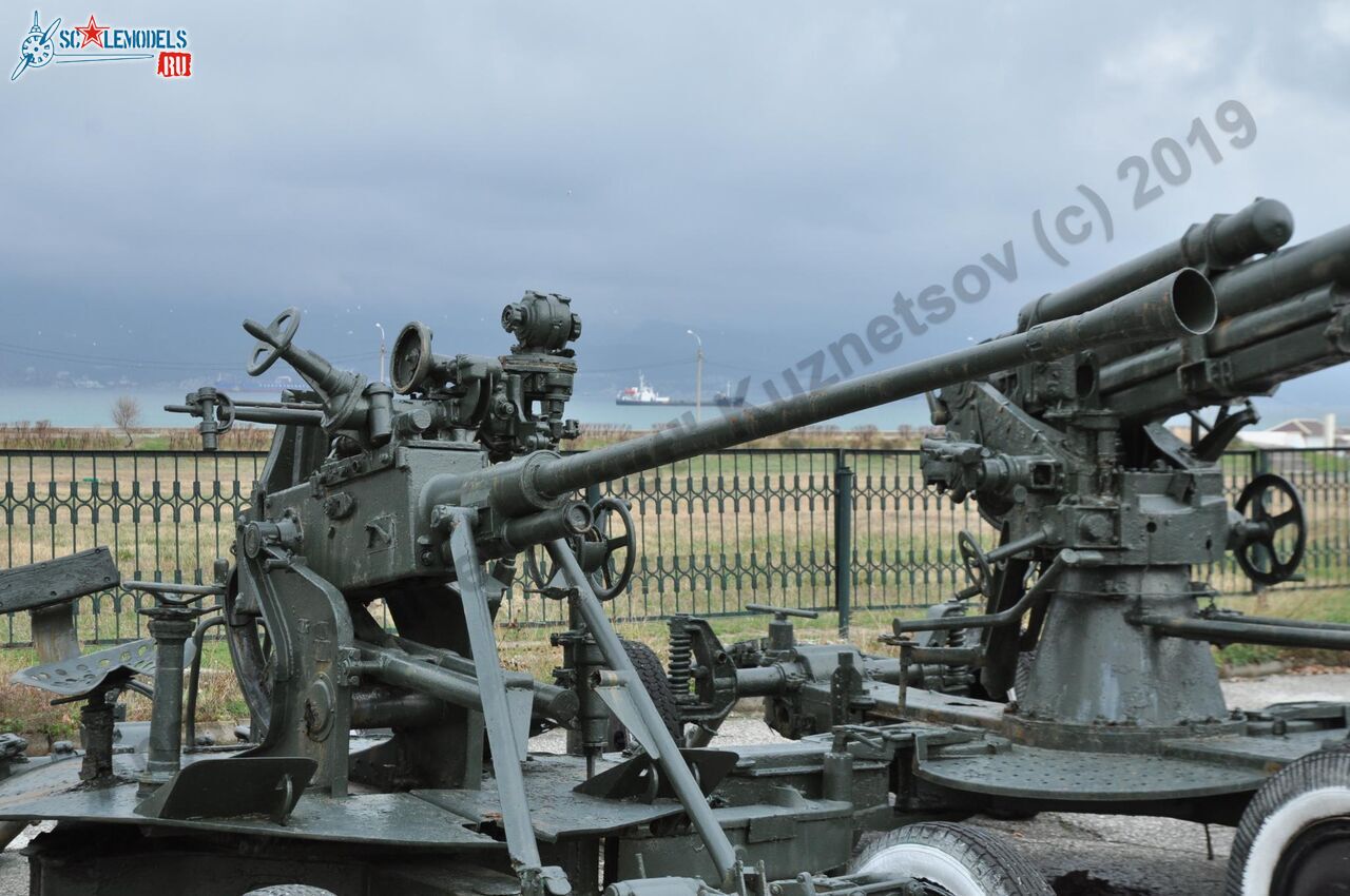 37-mm_AA-gun_61-K_123.jpg