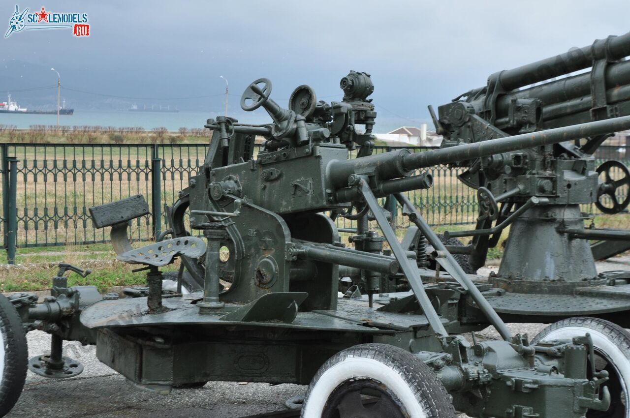 37-mm_AA-gun_61-K_131.jpg