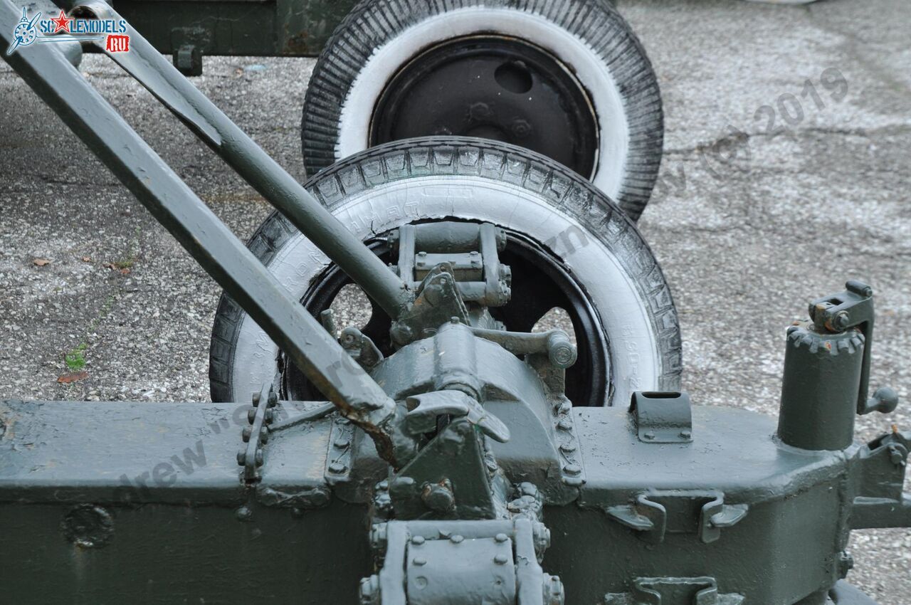 37-mm_AA-gun_61-K_21.jpg