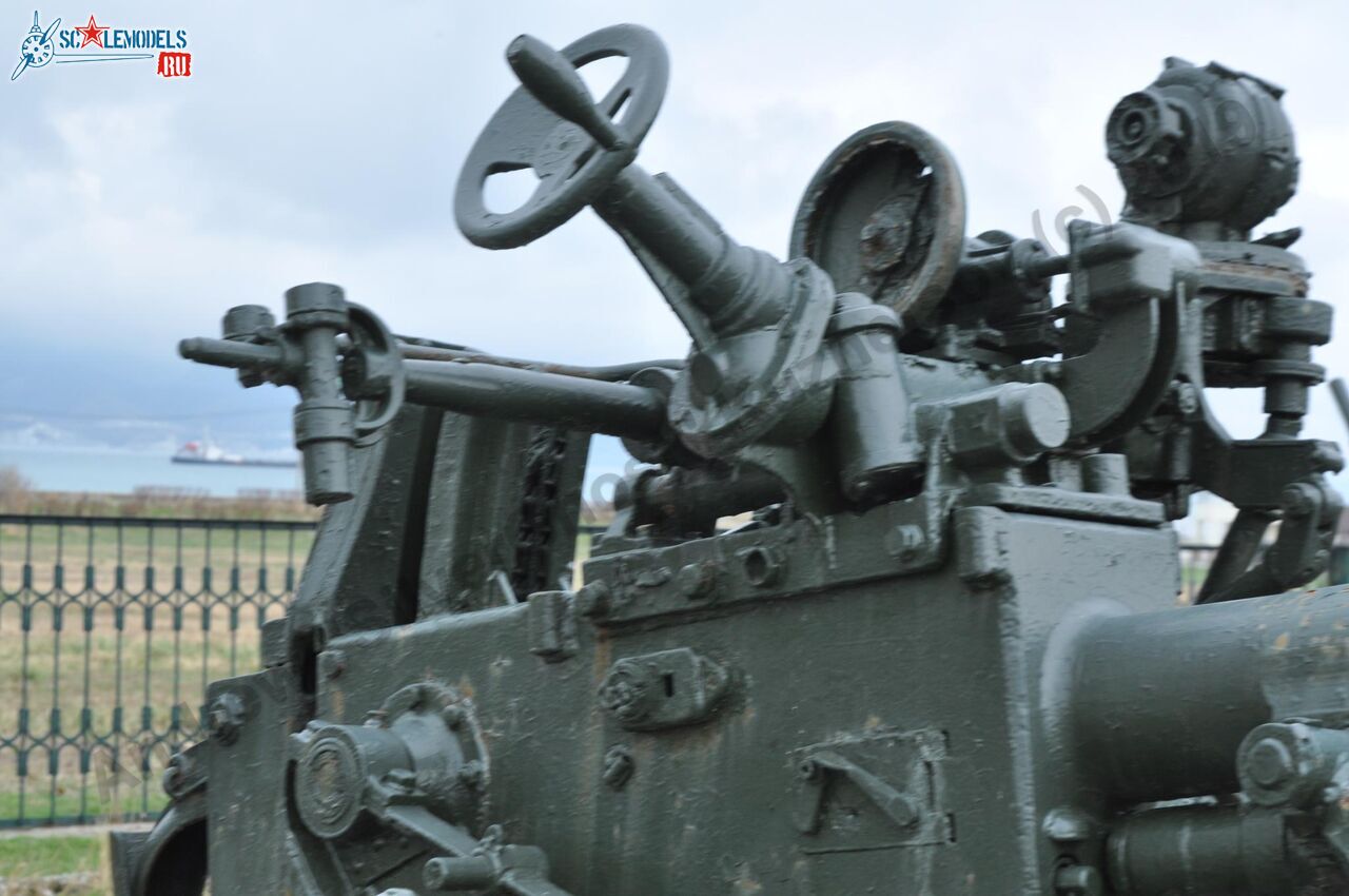 37-mm_AA-gun_61-K_25.jpg