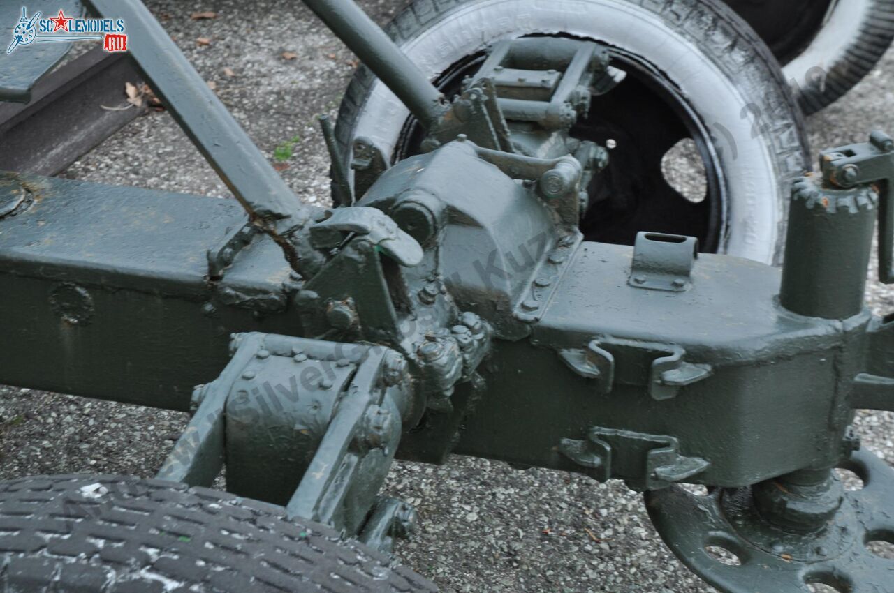 37-mm_AA-gun_61-K_34.jpg