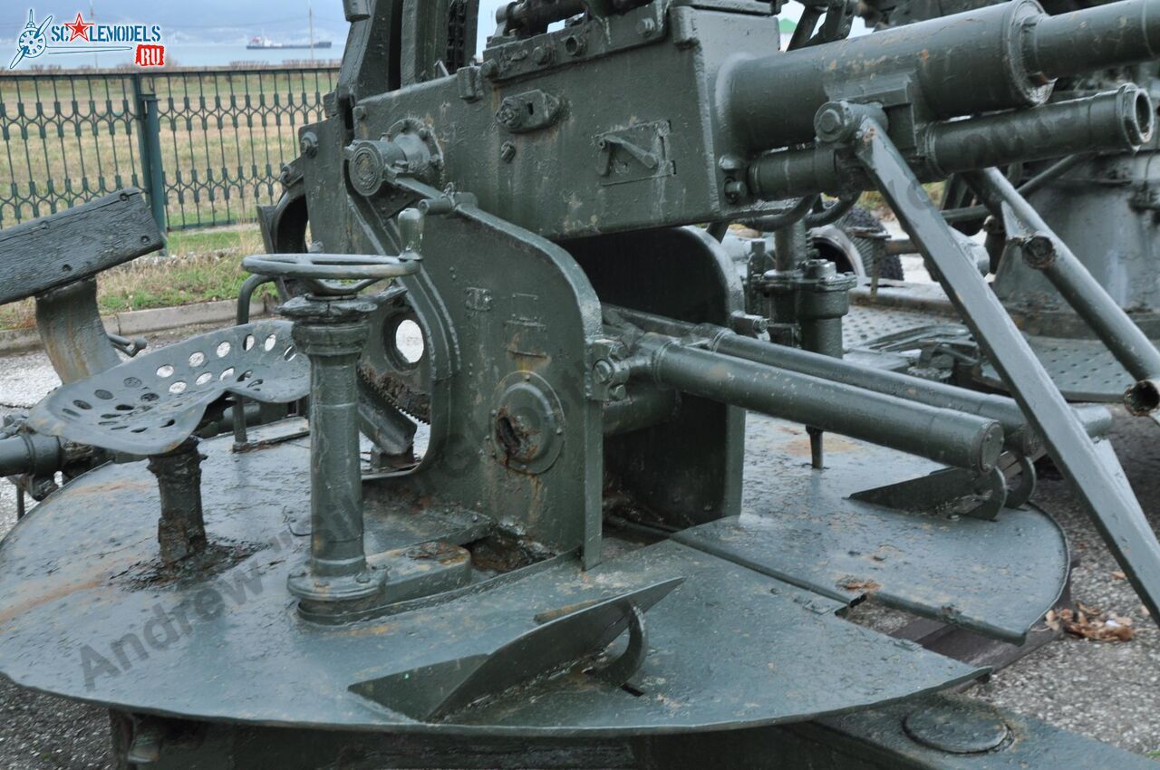 37-mm_AA-gun_61-K_38.jpg