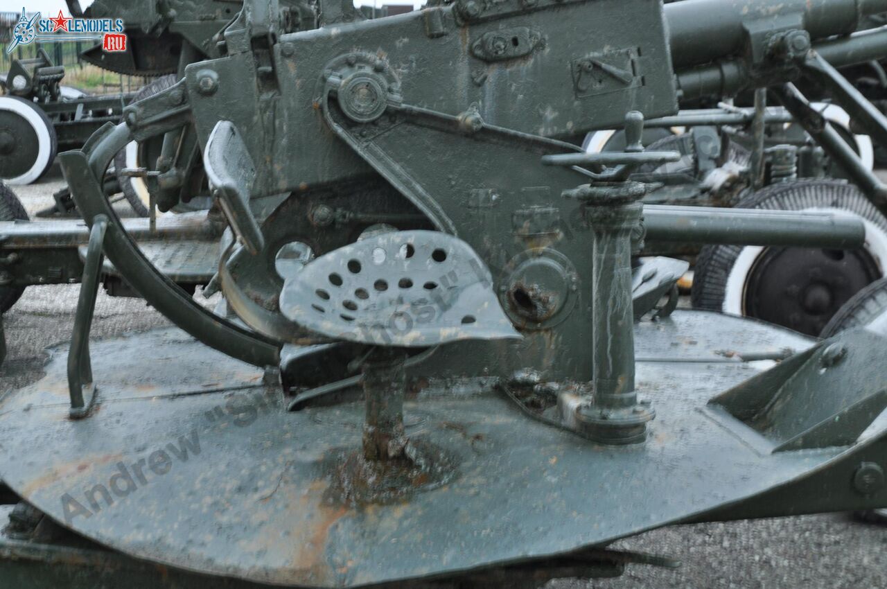 37-mm_AA-gun_61-K_39.jpg