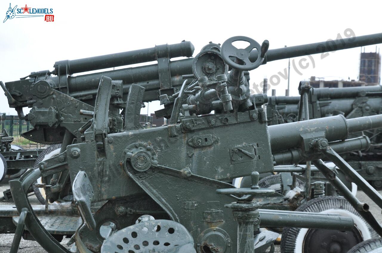 37-mm_AA-gun_61-K_40.jpg