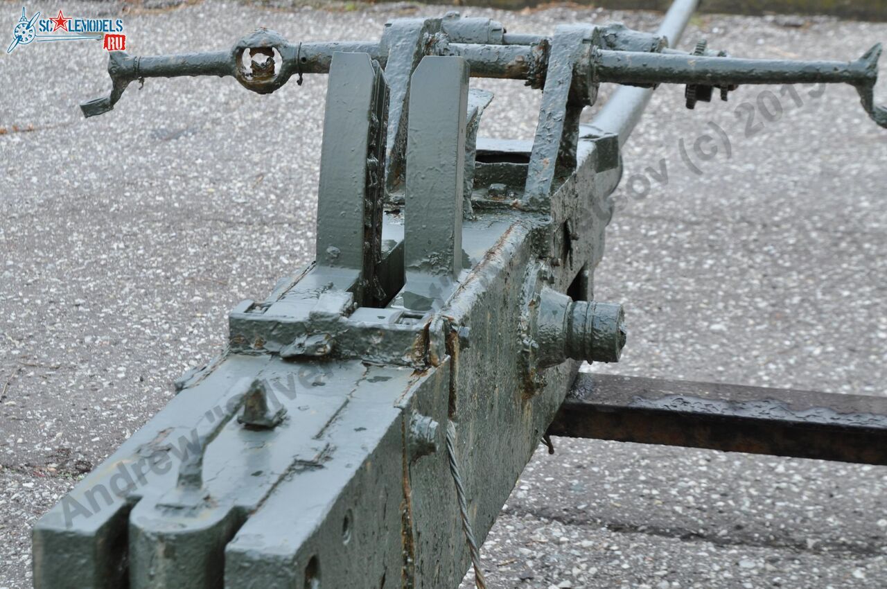 37-mm_AA-gun_tug_Gruz_27.jpg