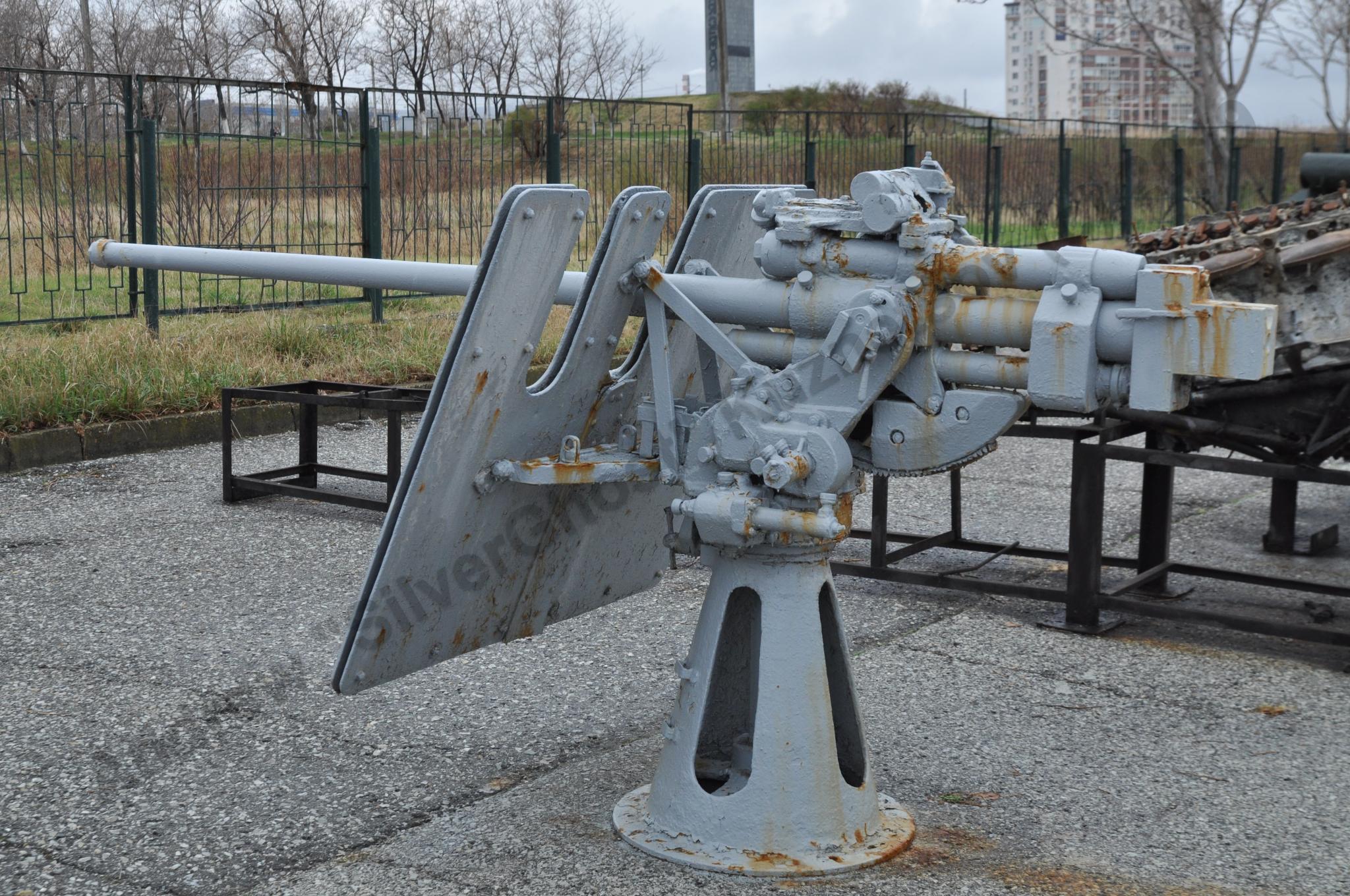 45-mm_AA-gun_21-KM_65.jpg