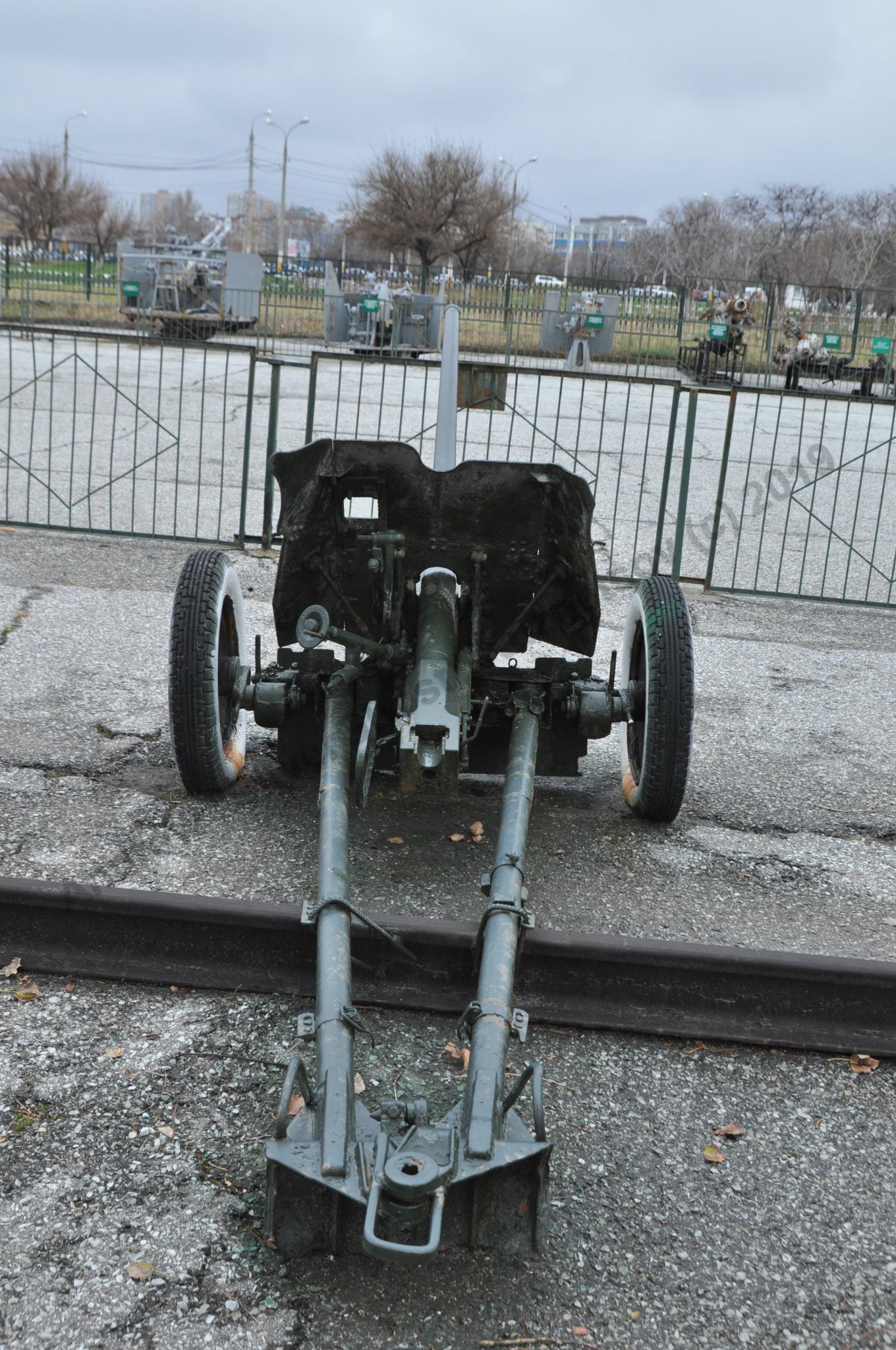 45-mm_anti-tank_gun_M-42_27.jpg