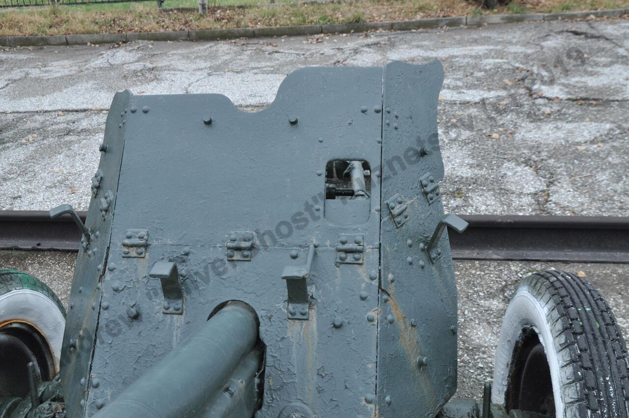 45-mm_anti-tank_gun_M-42_59.jpg