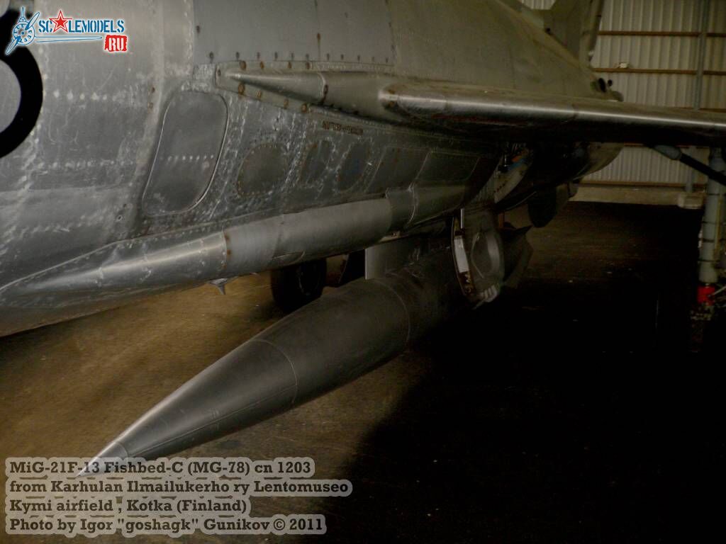 MiG-21F-13 (36).JPG