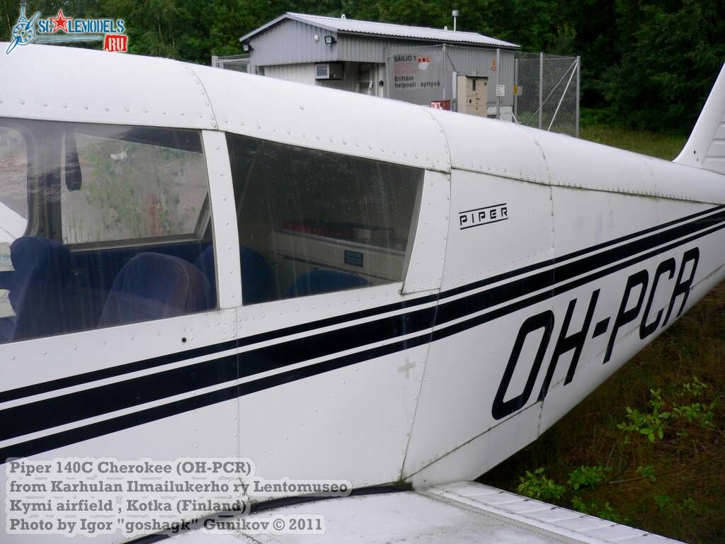 Piper 140C Cherokee (12).JPG