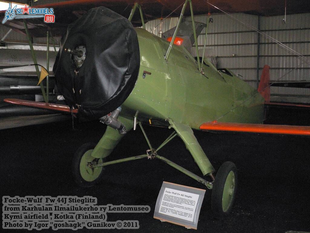 Focke-Wulf Fw-44J Stieglitz (1).JPG