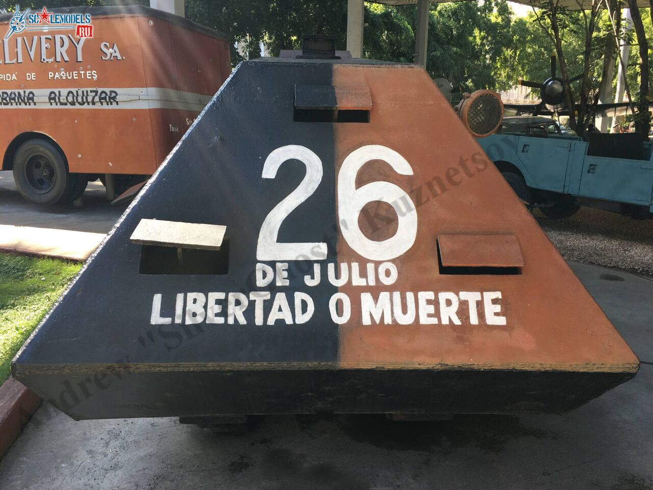 armoured_tractor_havana_30.jpg