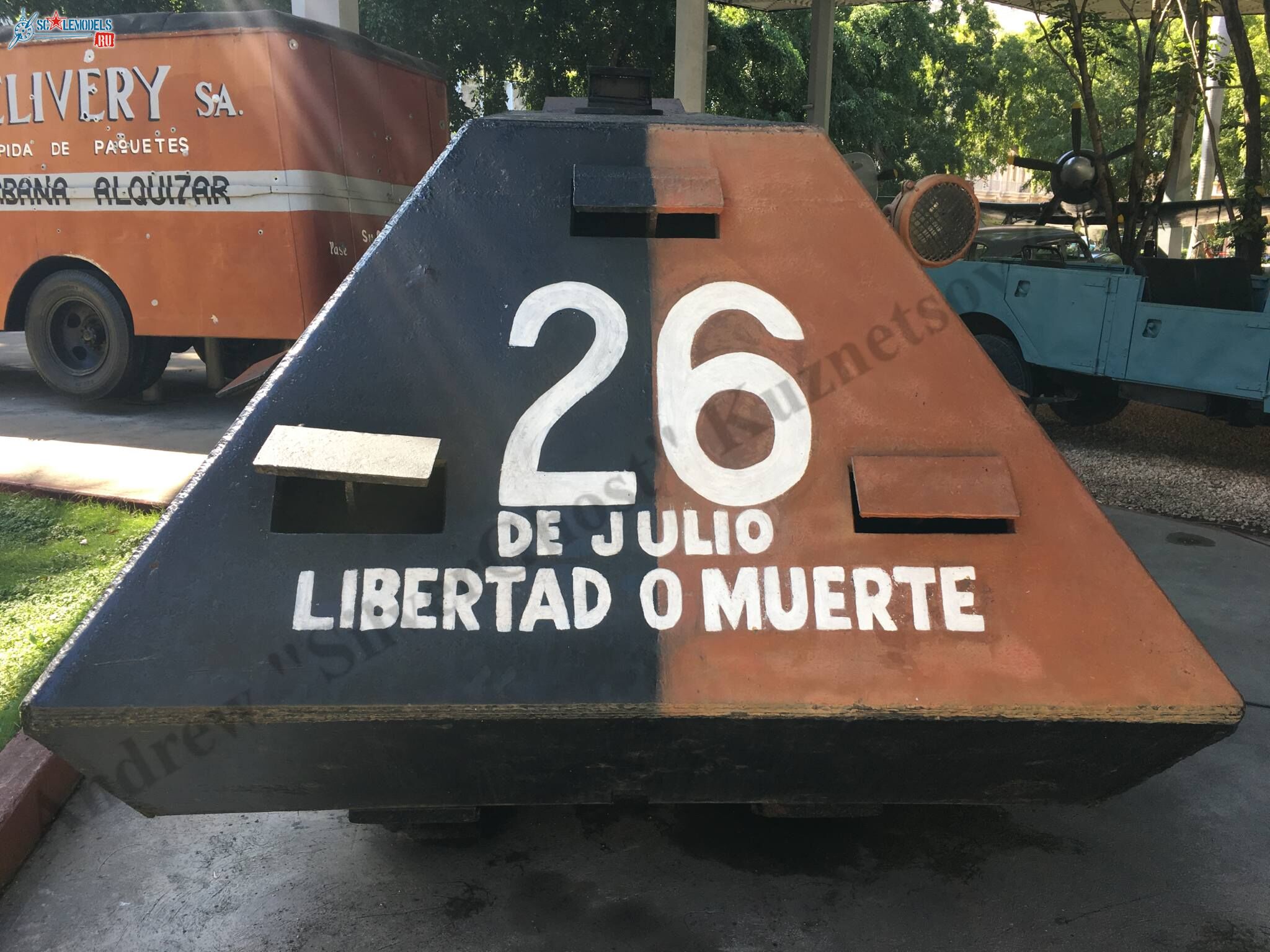 armoured_tractor_havana_30.jpg