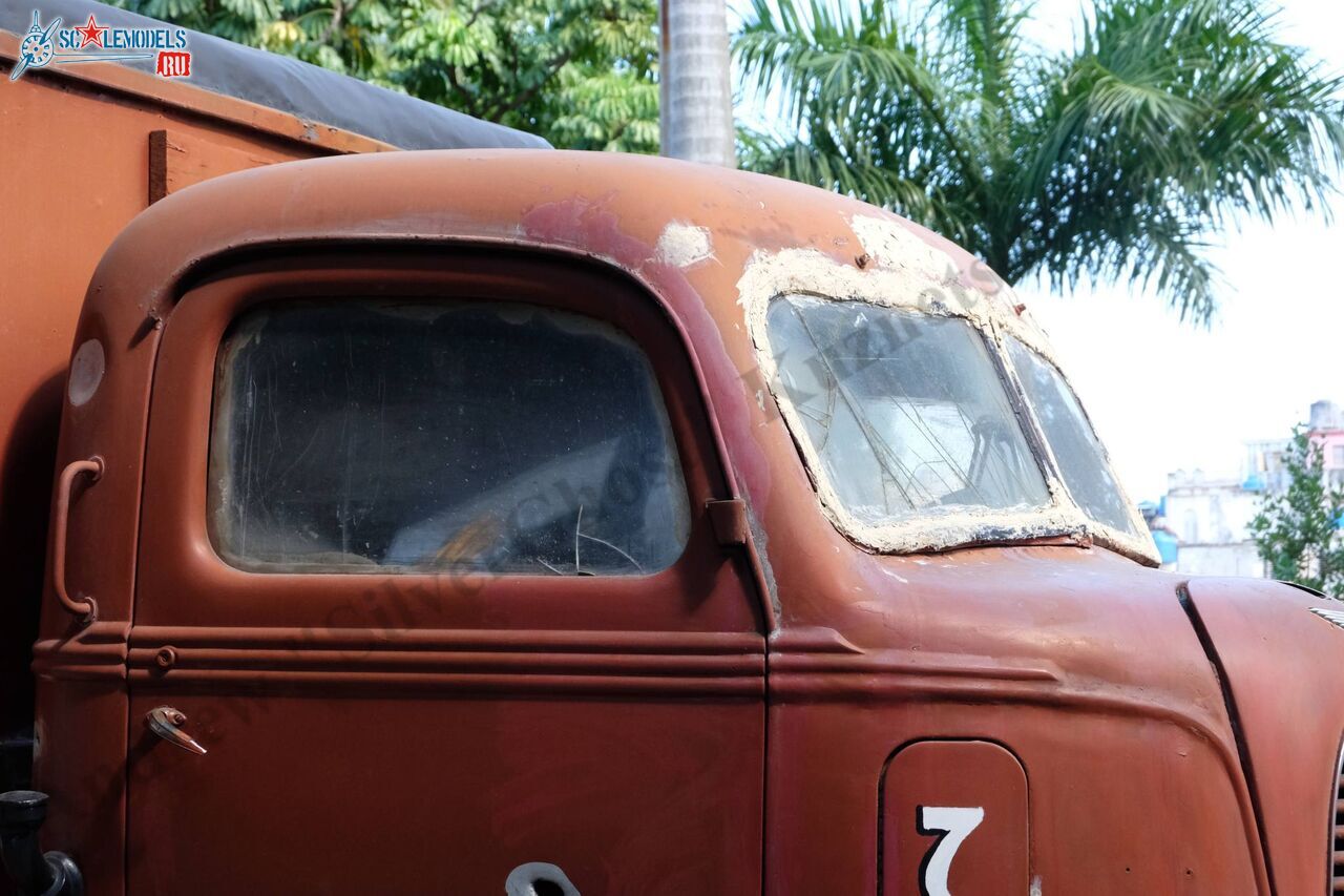 Ford_COE_1937_16.jpg