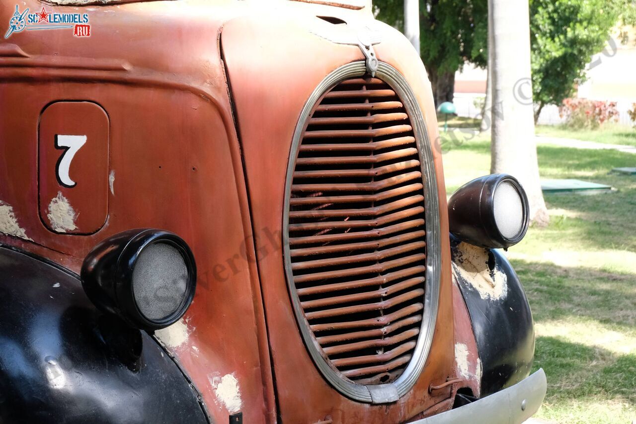 Ford_COE_1937_6.jpg