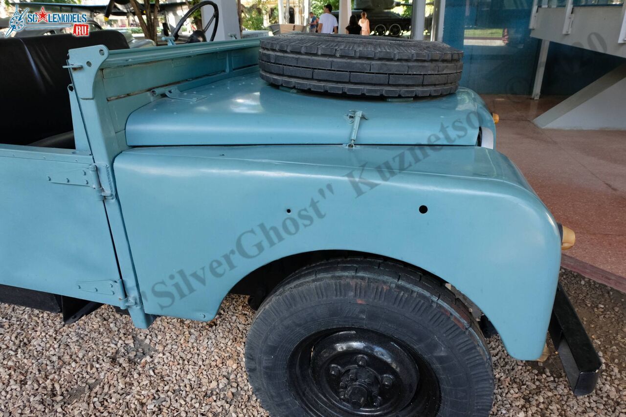 Land_Rover_Series_I_66.jpg