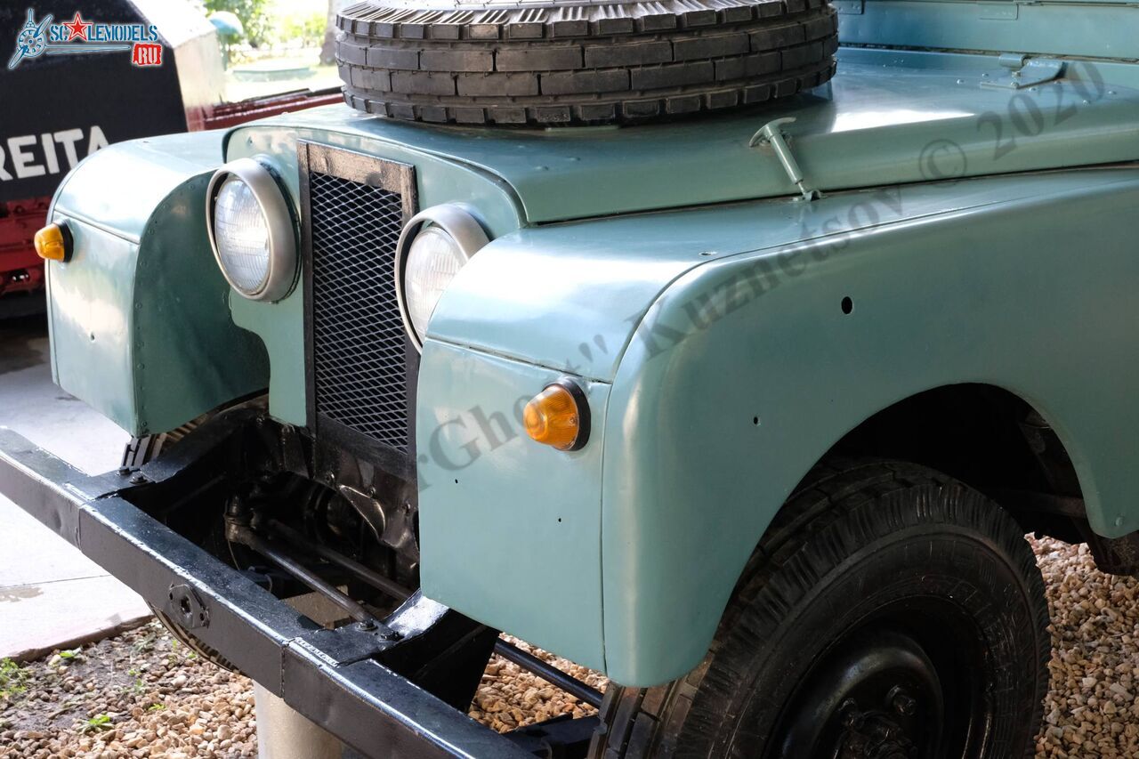 Land_Rover_Series_I_84.jpg