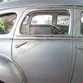 Pontiac_Steamliner_sedan_1948_132.jpg