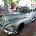 Pontiac_Steamliner_sedan_1948_22.jpg