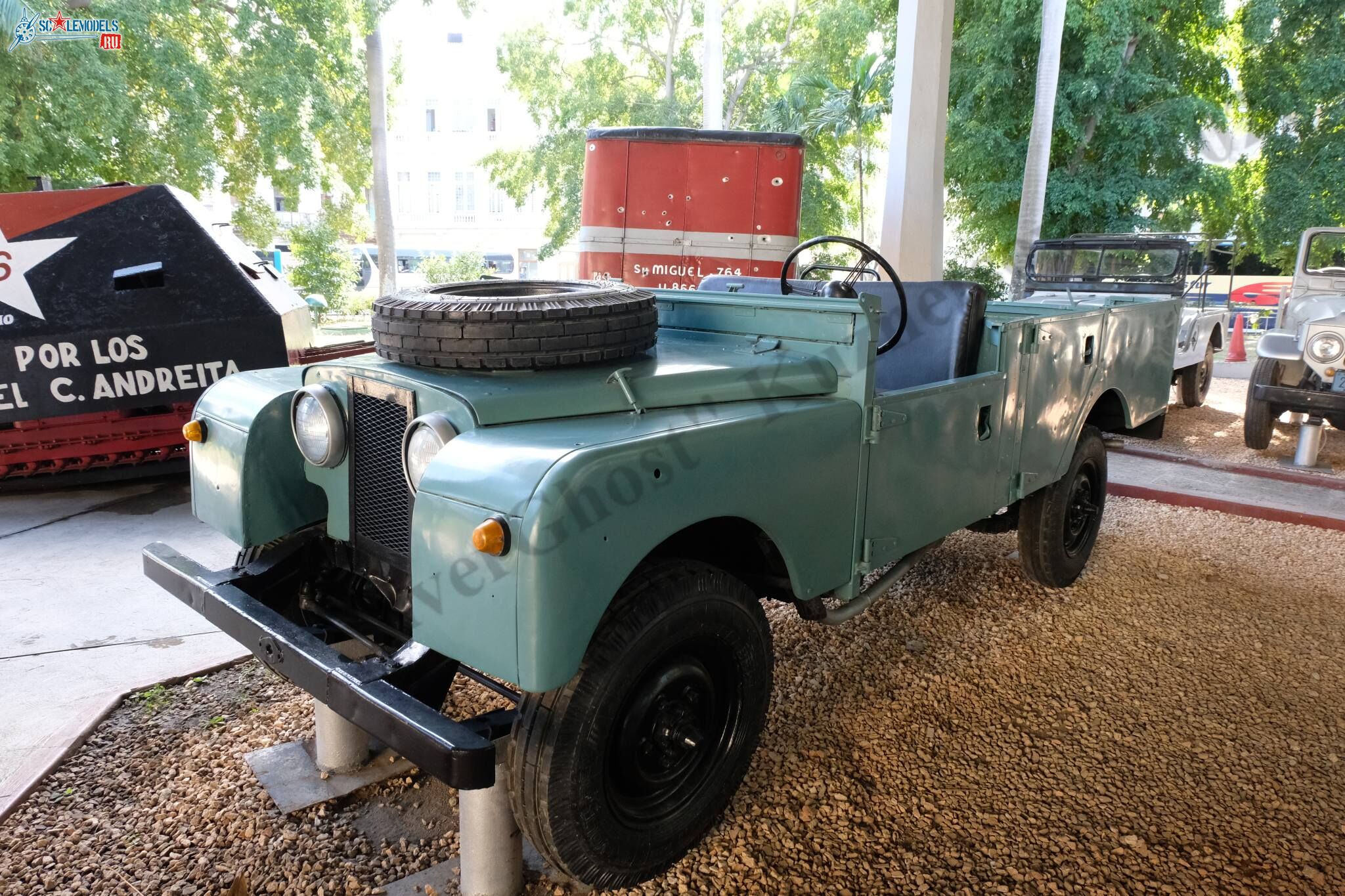 Land_Rover_Series_I_81.jpg