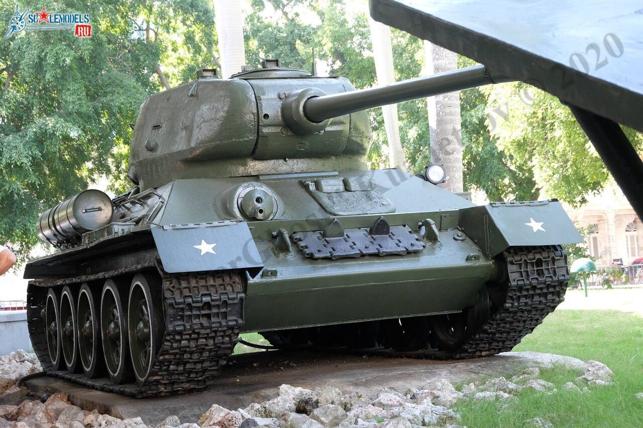 T-34-85_Cuba_0.jpg