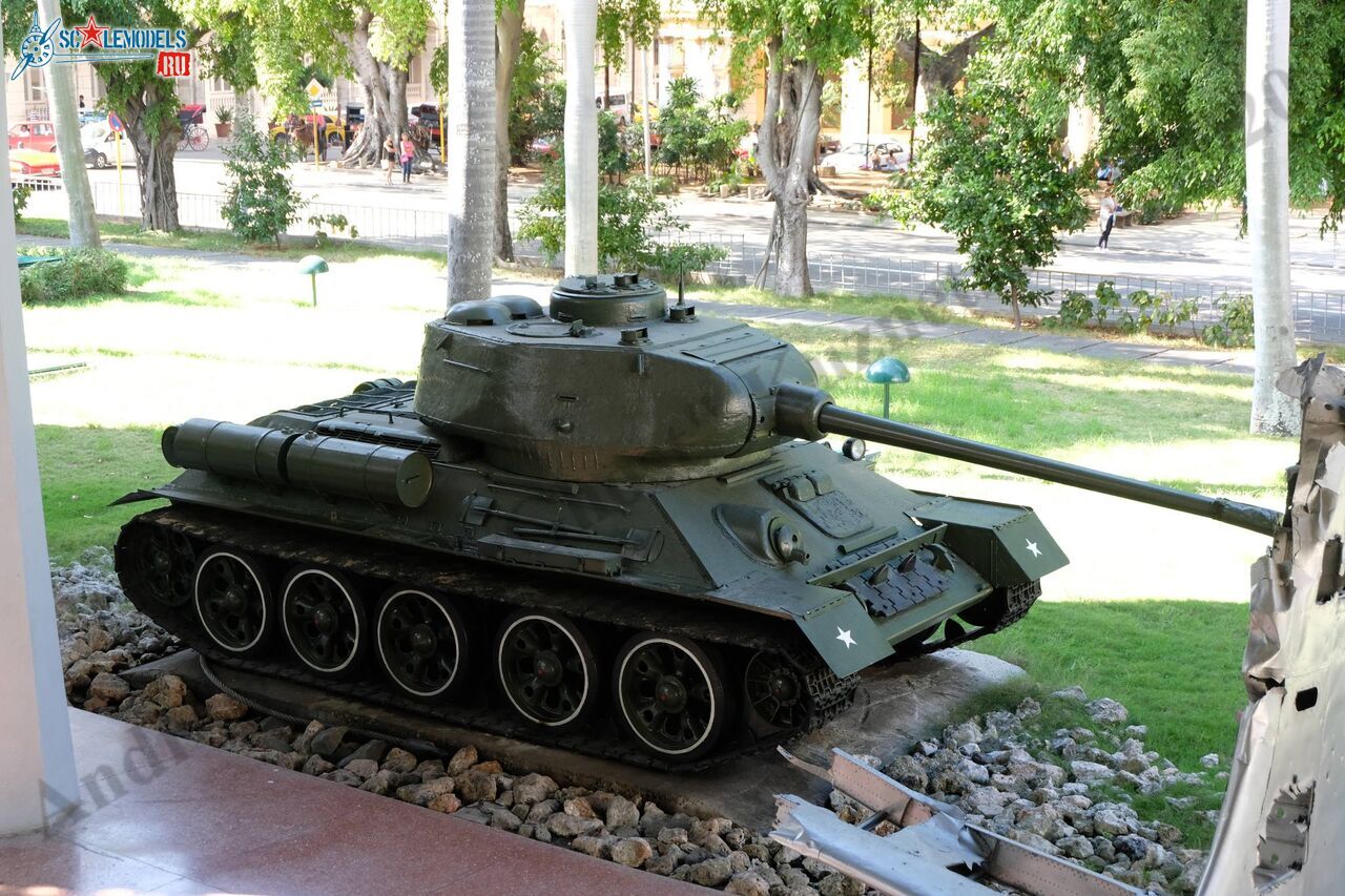 T-34-85_Cuba_114.jpg