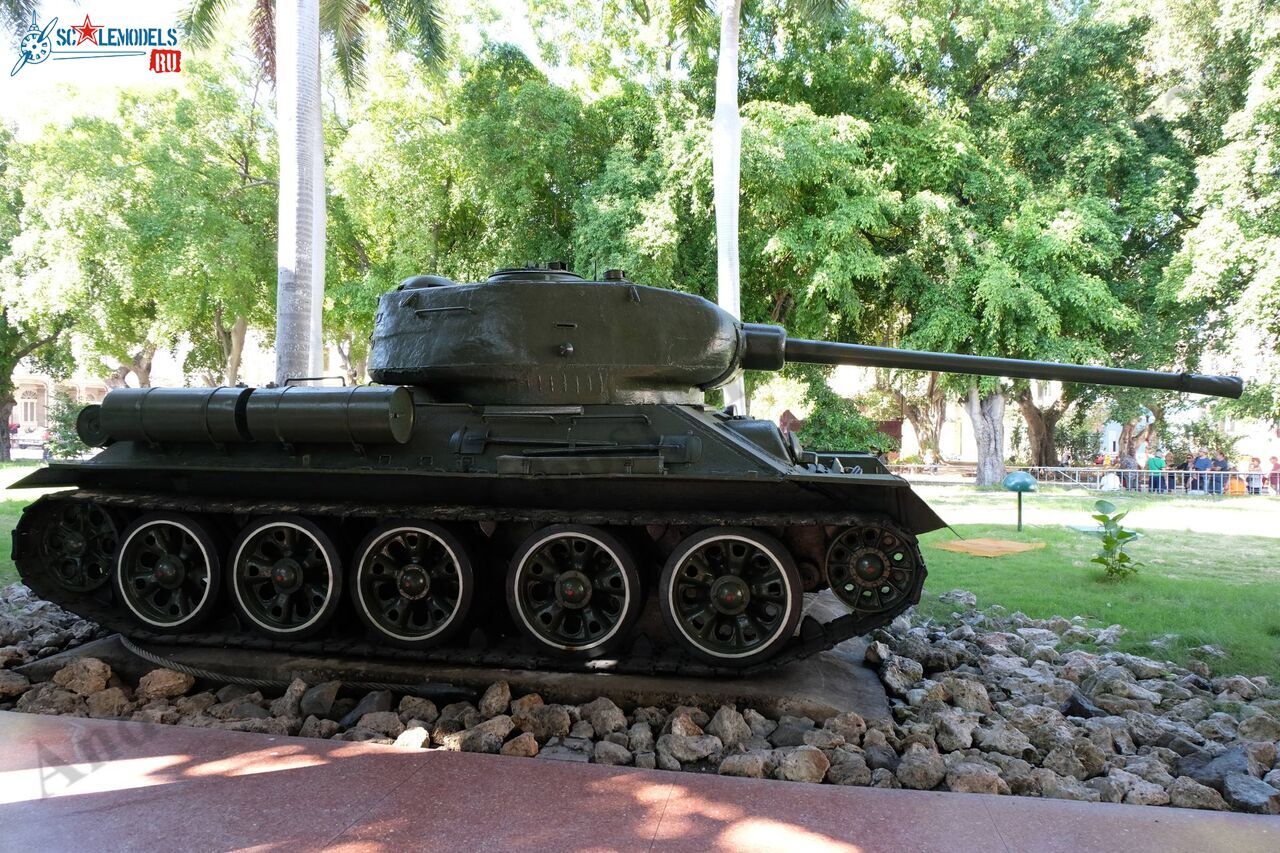 T-34-85_Cuba_16.jpg