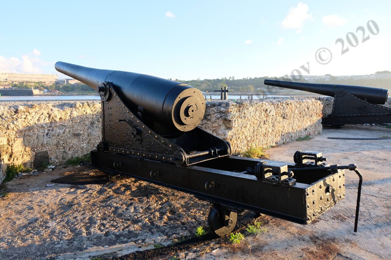 Spain_fortress_gun_1890_1.jpg
