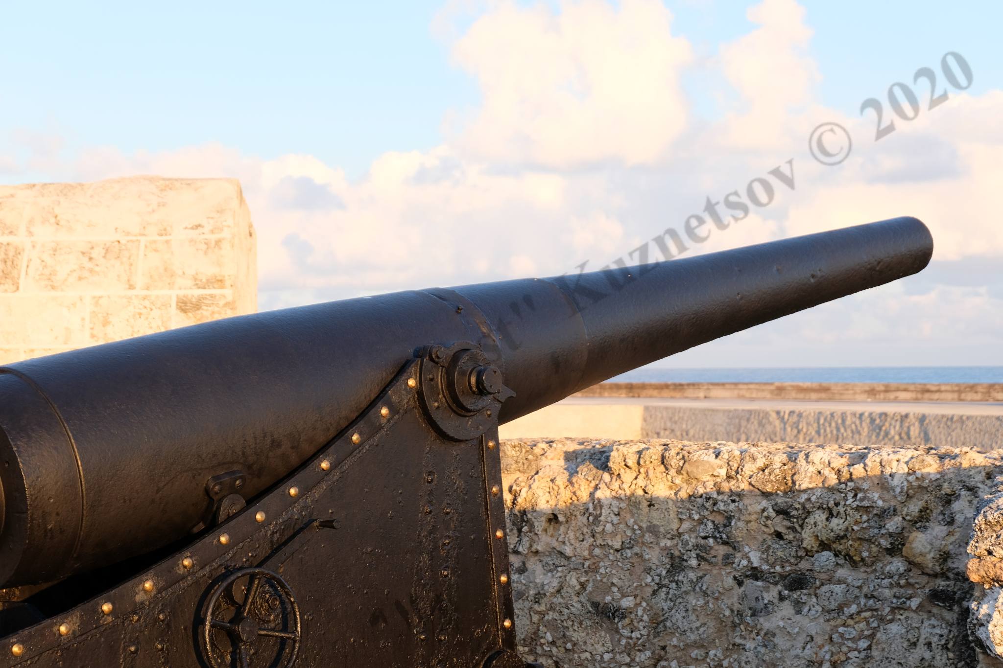 Spain_fortress_gun_1890_106.jpg