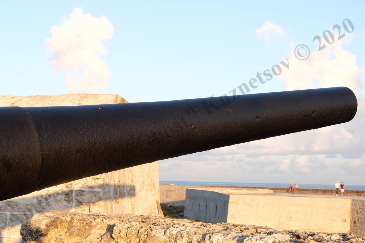 Spain_fortress_gun_1890_112.jpg