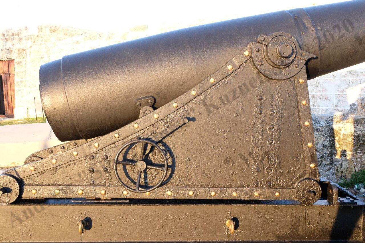 Spain_fortress_gun_1890_114.jpg