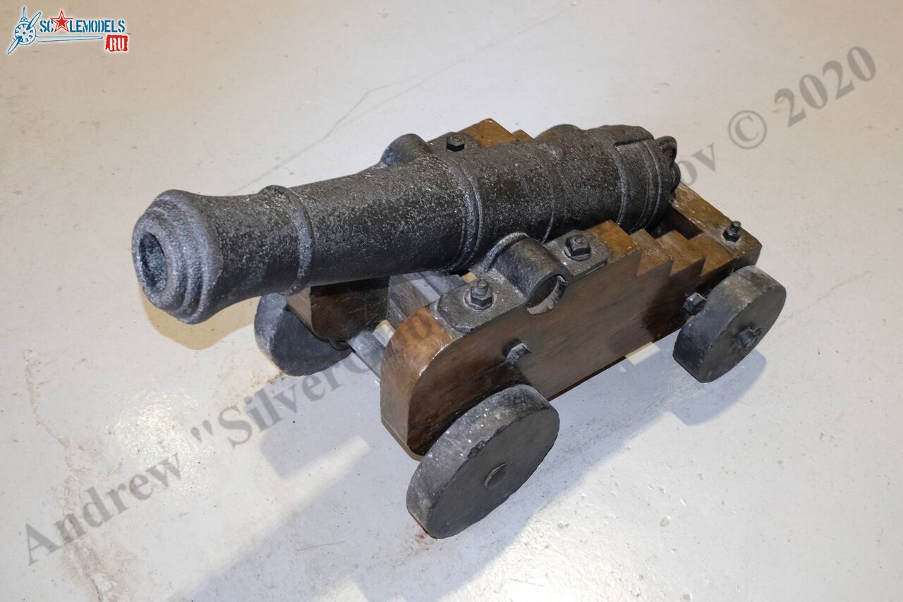 2-pound_spain_gun_7.jpg