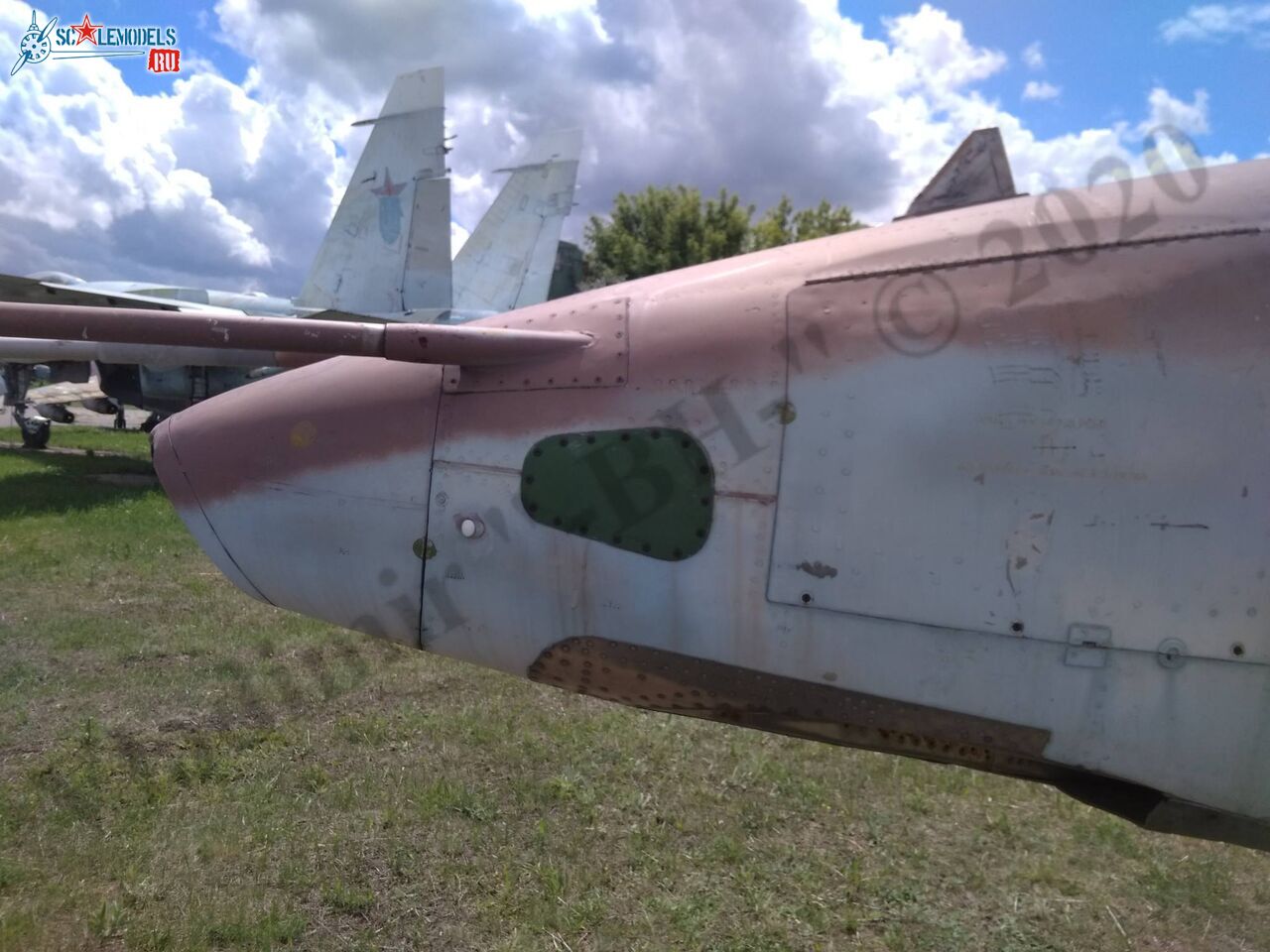 Su-25_Lugansk_70.jpg