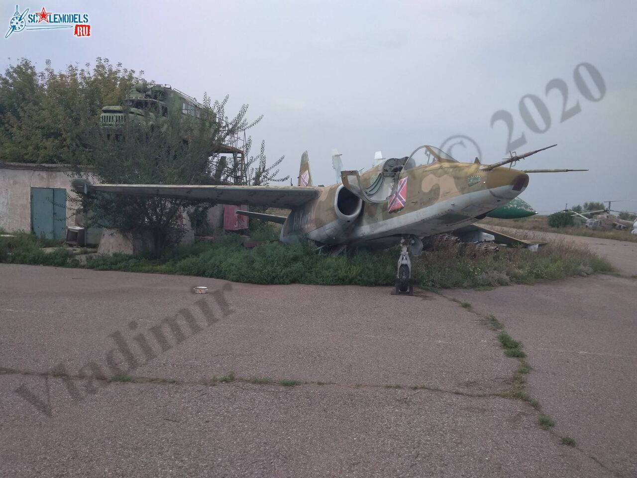 Su-25_Lugansk_10.jpg