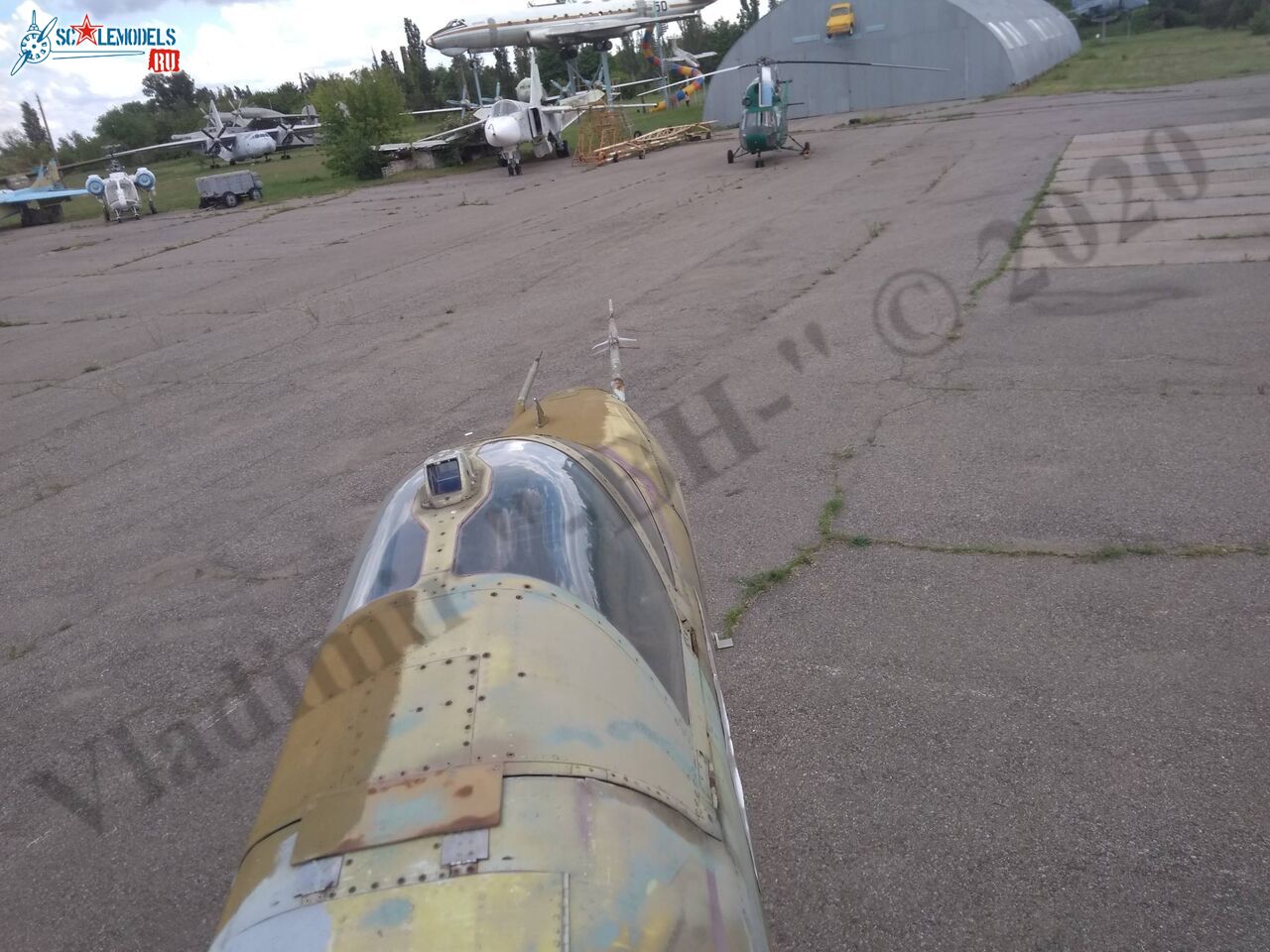 Su-25_Lugansk_100.jpg