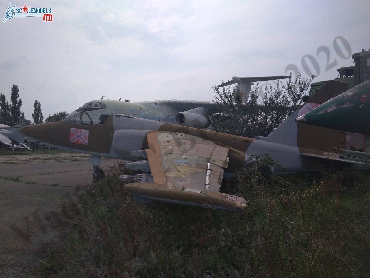 Su-25_Lugansk_3.jpg