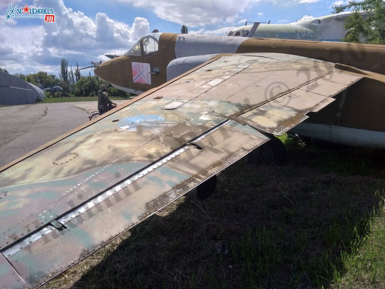 Su-25_Lugansk_37.jpg