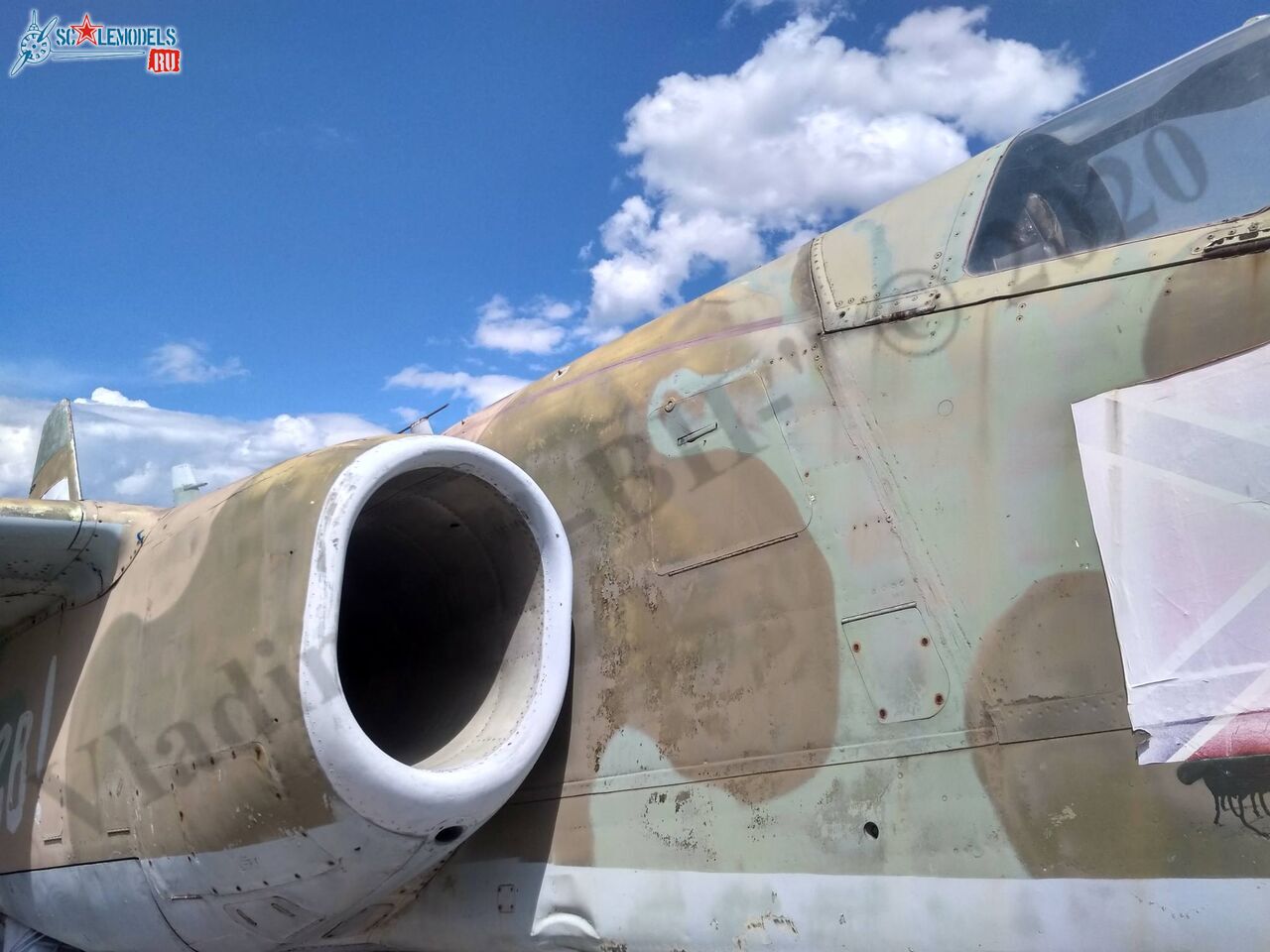 Su-25_Lugansk_49.jpg