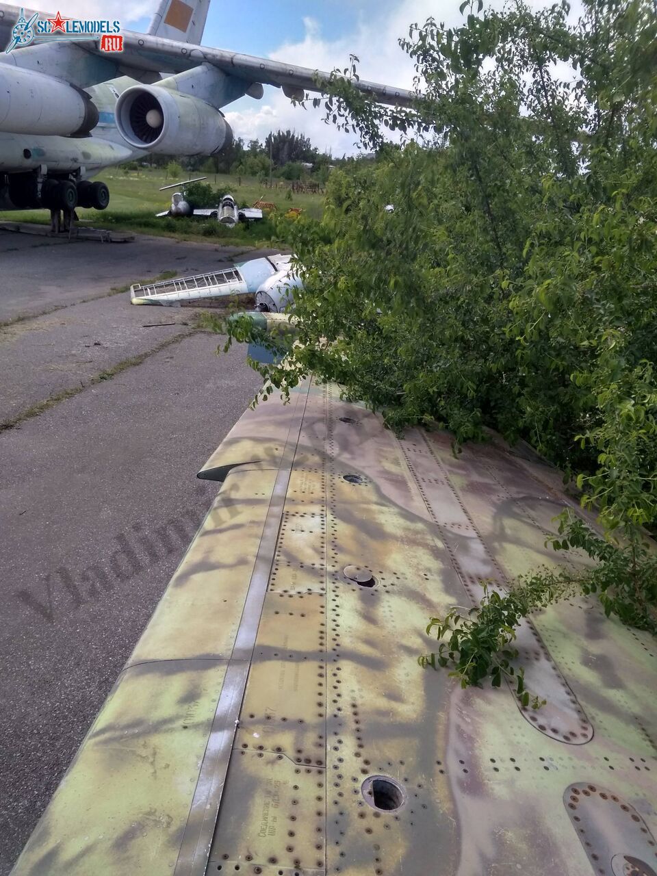 Su-25_Lugansk_68.jpg