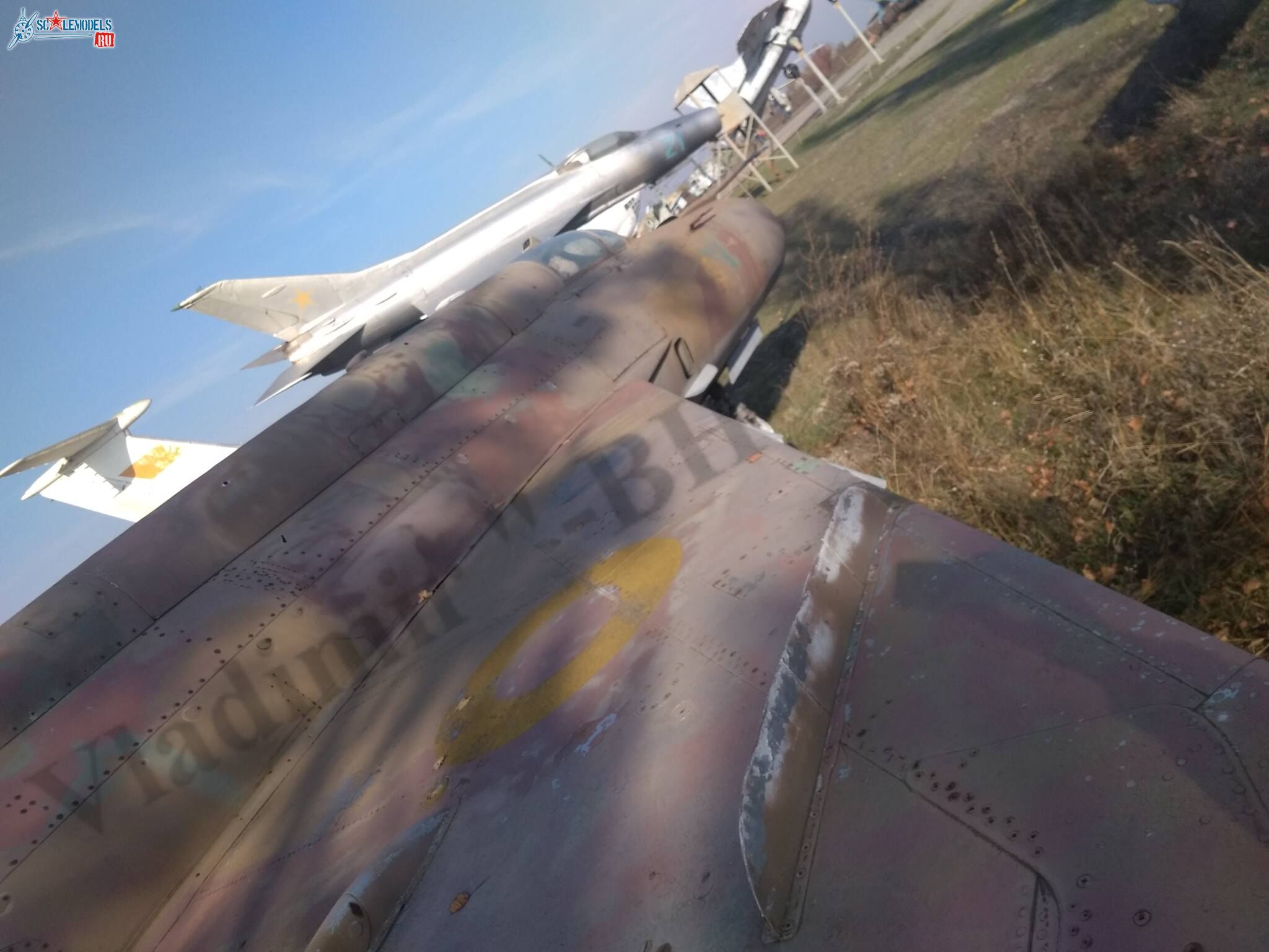 MiG-21SM_Lugansk_7.jpg