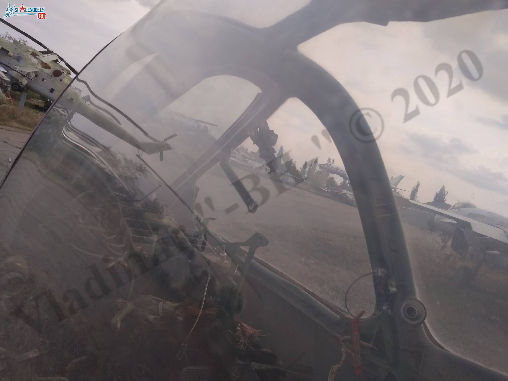 Su-25_Lugansk_49.jpg