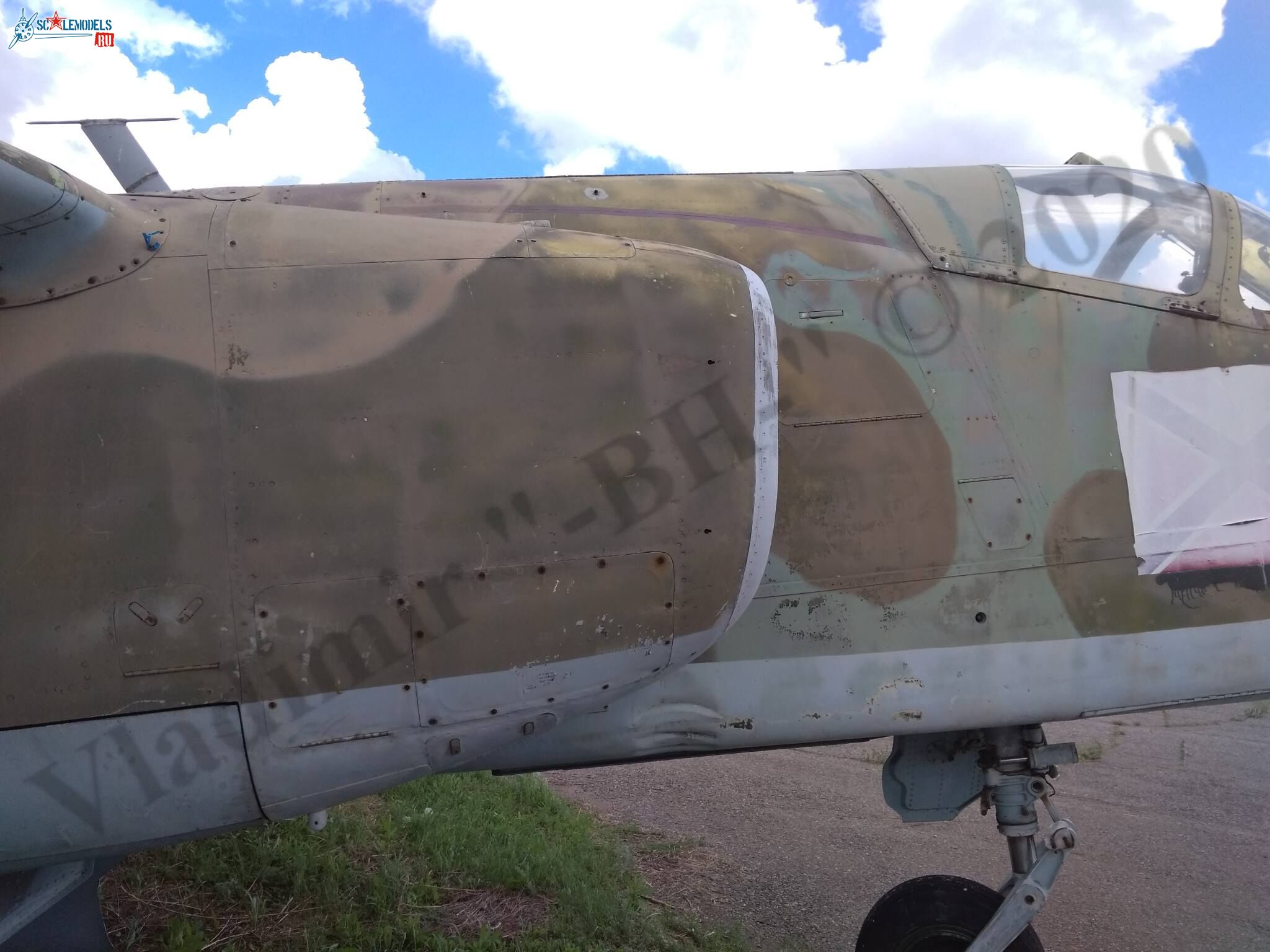 Su-25_Lugansk_79.jpg