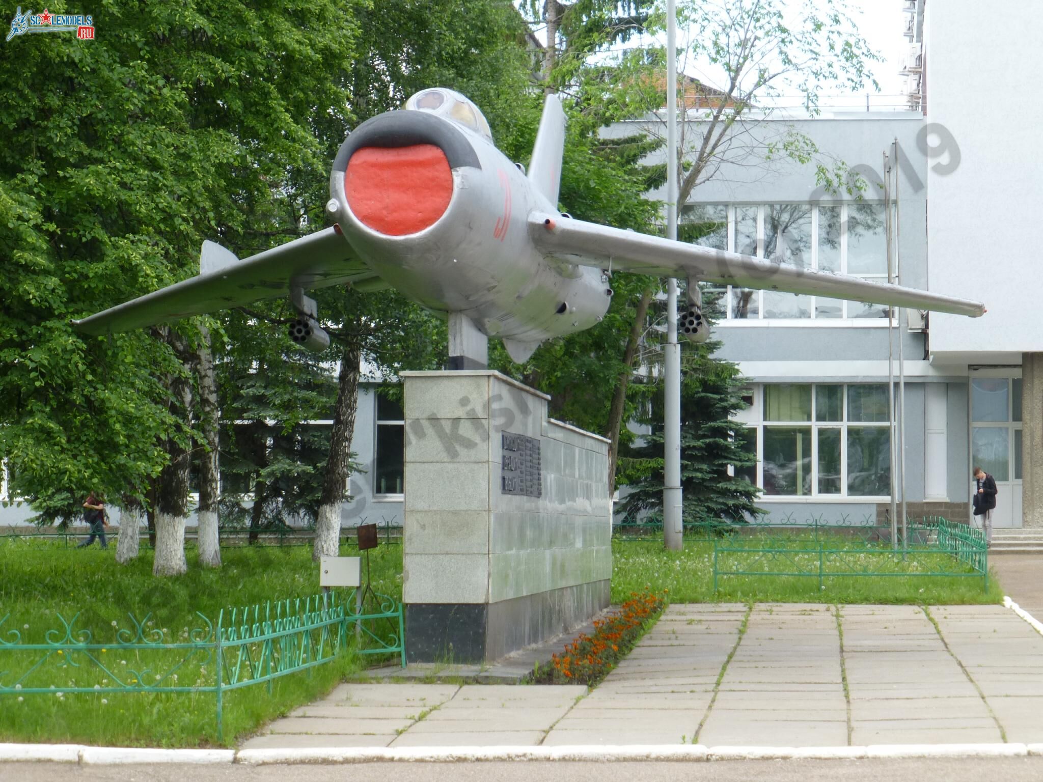 MiG-19P_Ufa_22.jpg