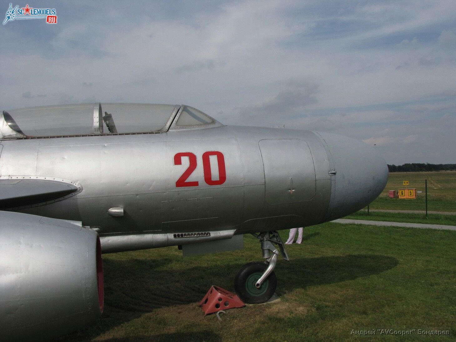 Yak-25-05