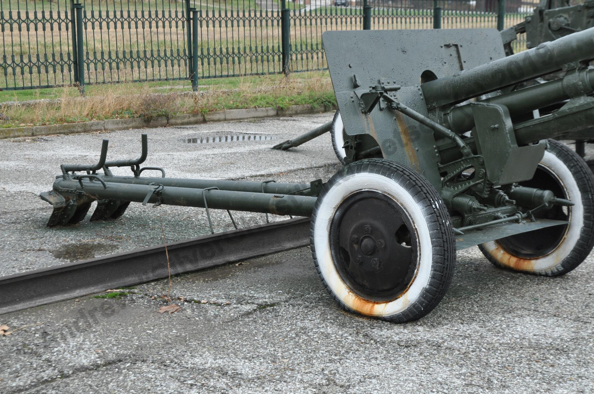 76-mm_ZiS-3_96.jpg