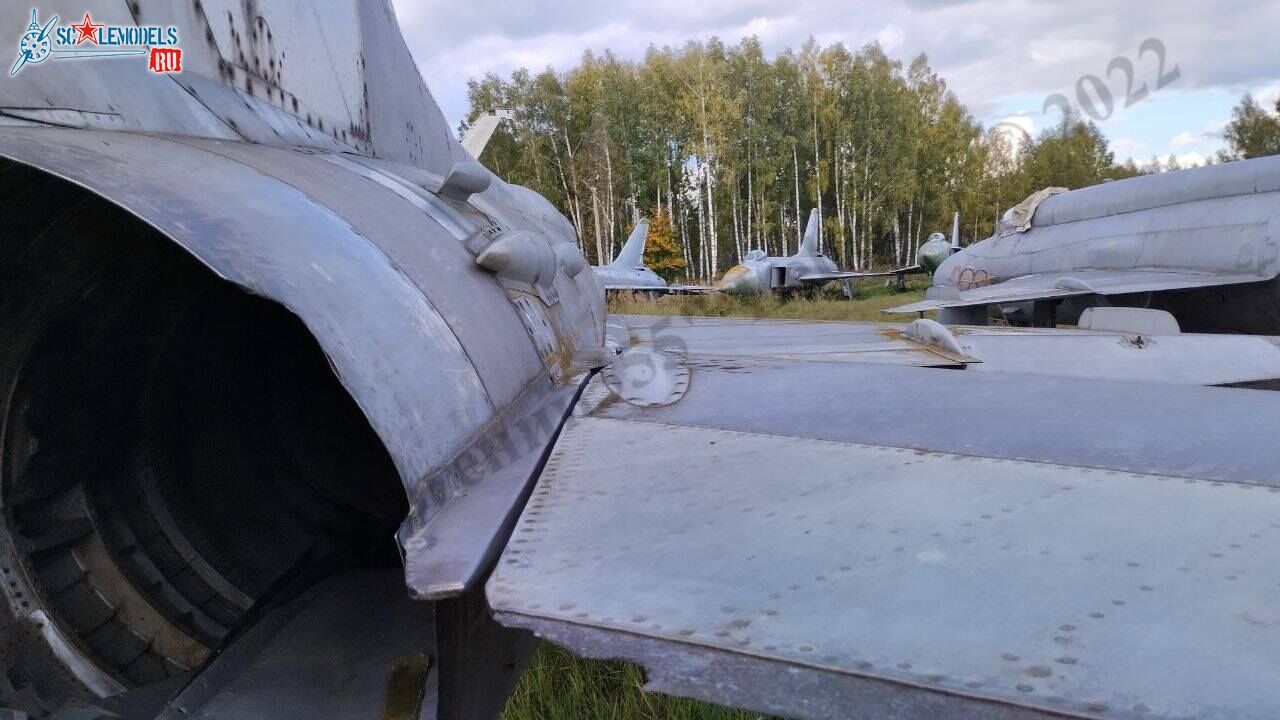 MiG-21PF_98_106.jpg